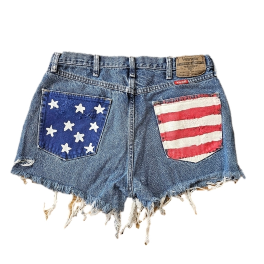 Wrangler Distressed Cut Off Stars and Stripes Denim Shorts 34 Waist